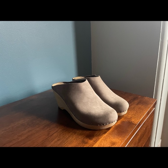 No. 6 Shoes - No. 6 | New School Wedge Clog in Smoke Gray 40